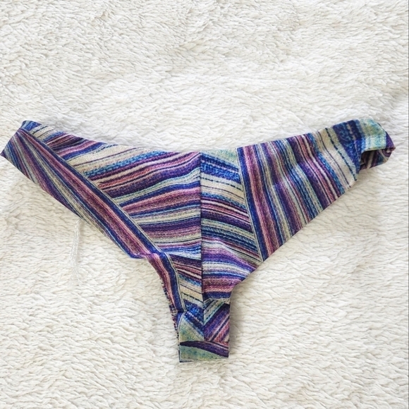 New!Frankie's Bikinis shimmy stardust top and Dawson bottom - Picture 8 of 10
